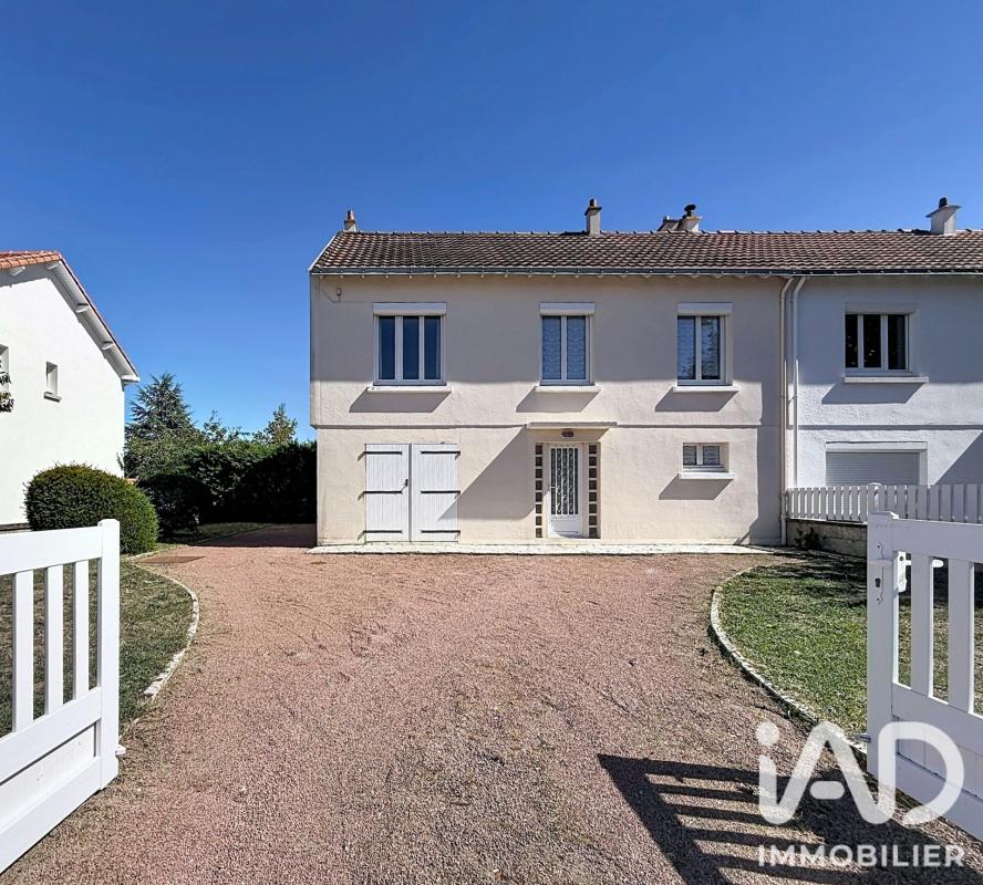 Maison 5 Pièce(s) Le Bignon