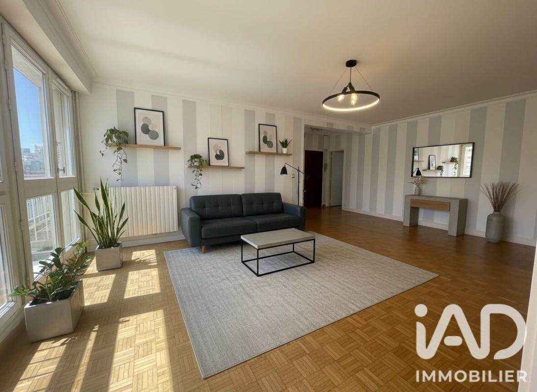 Appartement 4 Pièce(s) Courbevoie