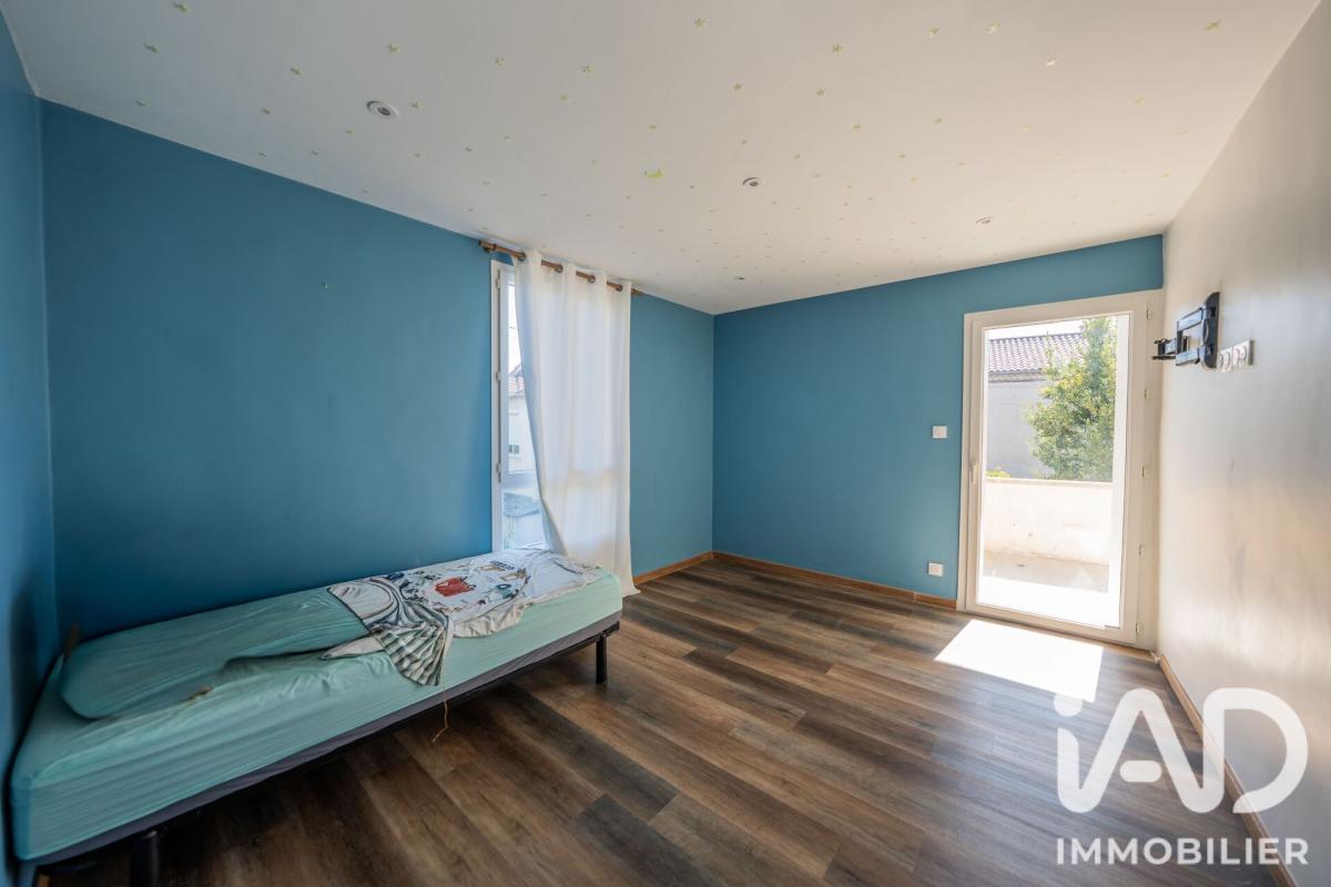 Maison 2 Pièce(s) Saint-Étienne-de-Fontbellon - Photo 9