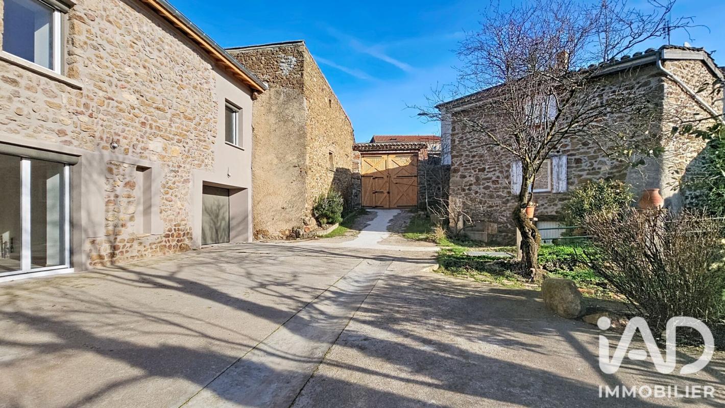 Maison 8 Pièce(s) Charnas