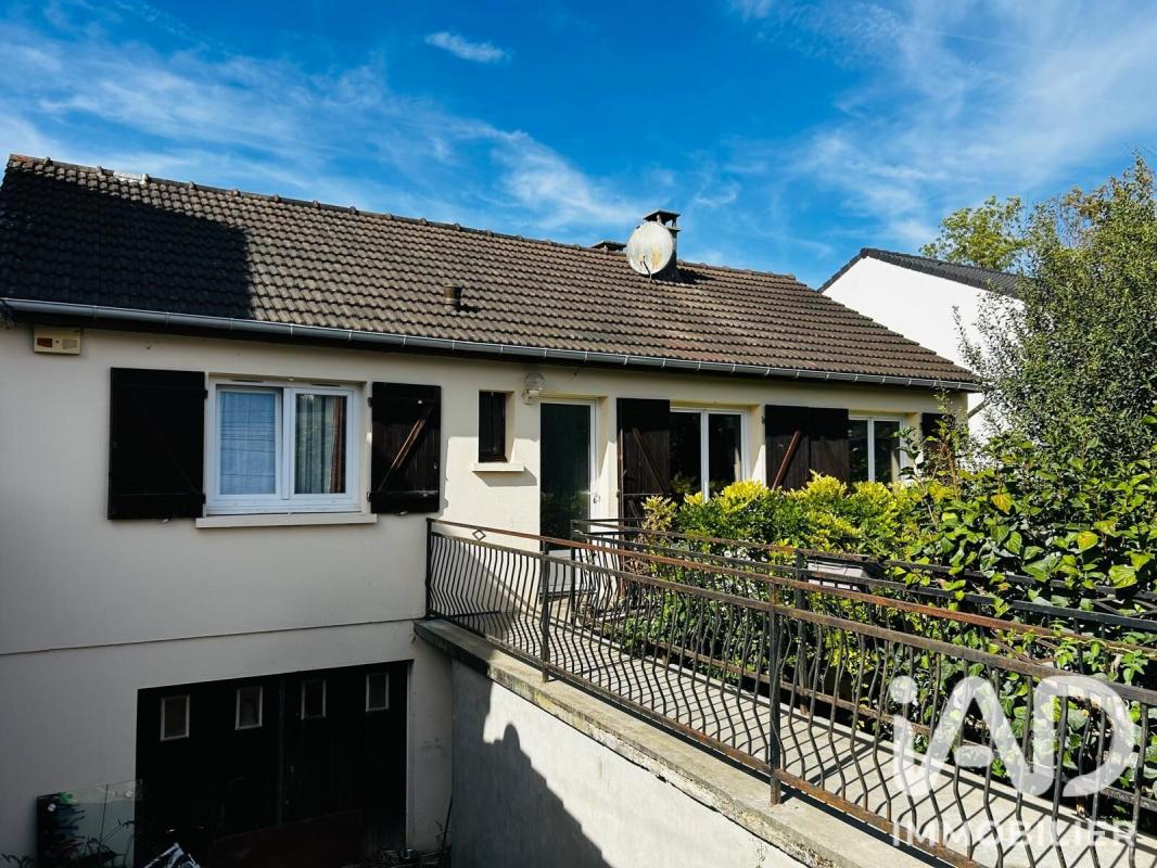 Maison 6 Pièce(s) Égly