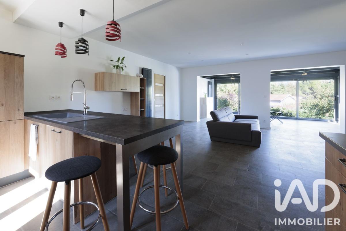 Maison 6 Pièce(s) Saint-Genis-les-Ollières - Photo 4