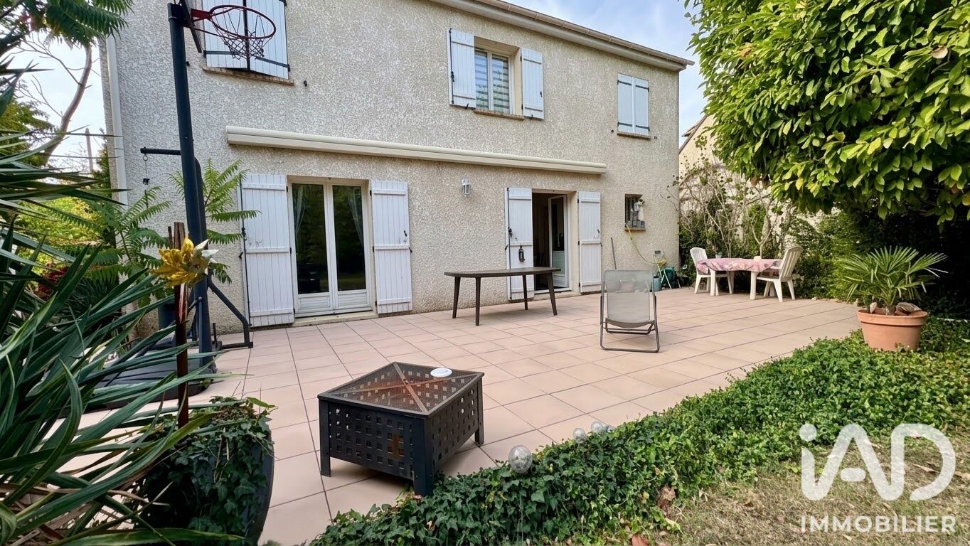 Maison 6 Pièce(s) Mandres-les-Roses - Photo 1