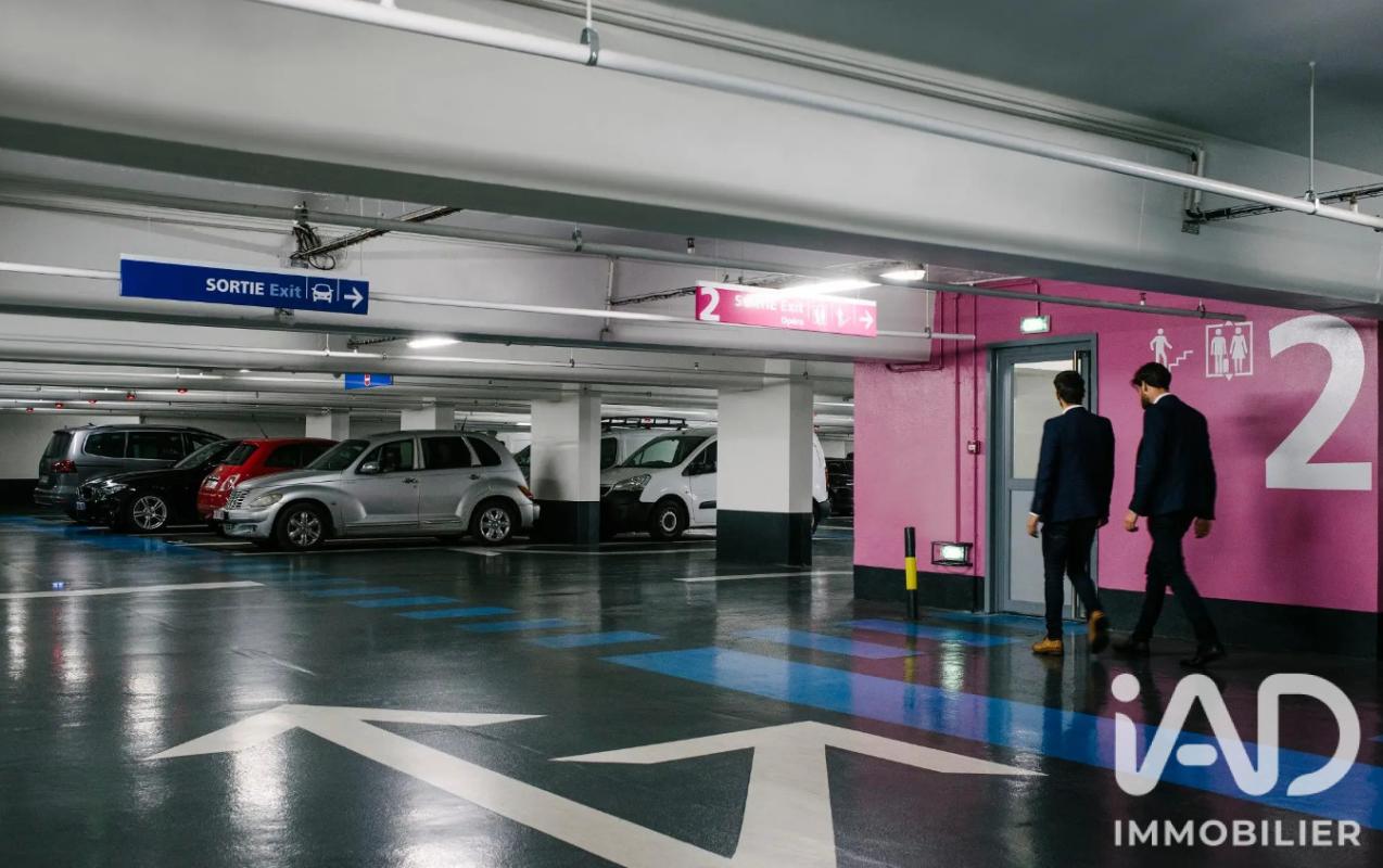 Parking  Paris 8eme Arrondissement