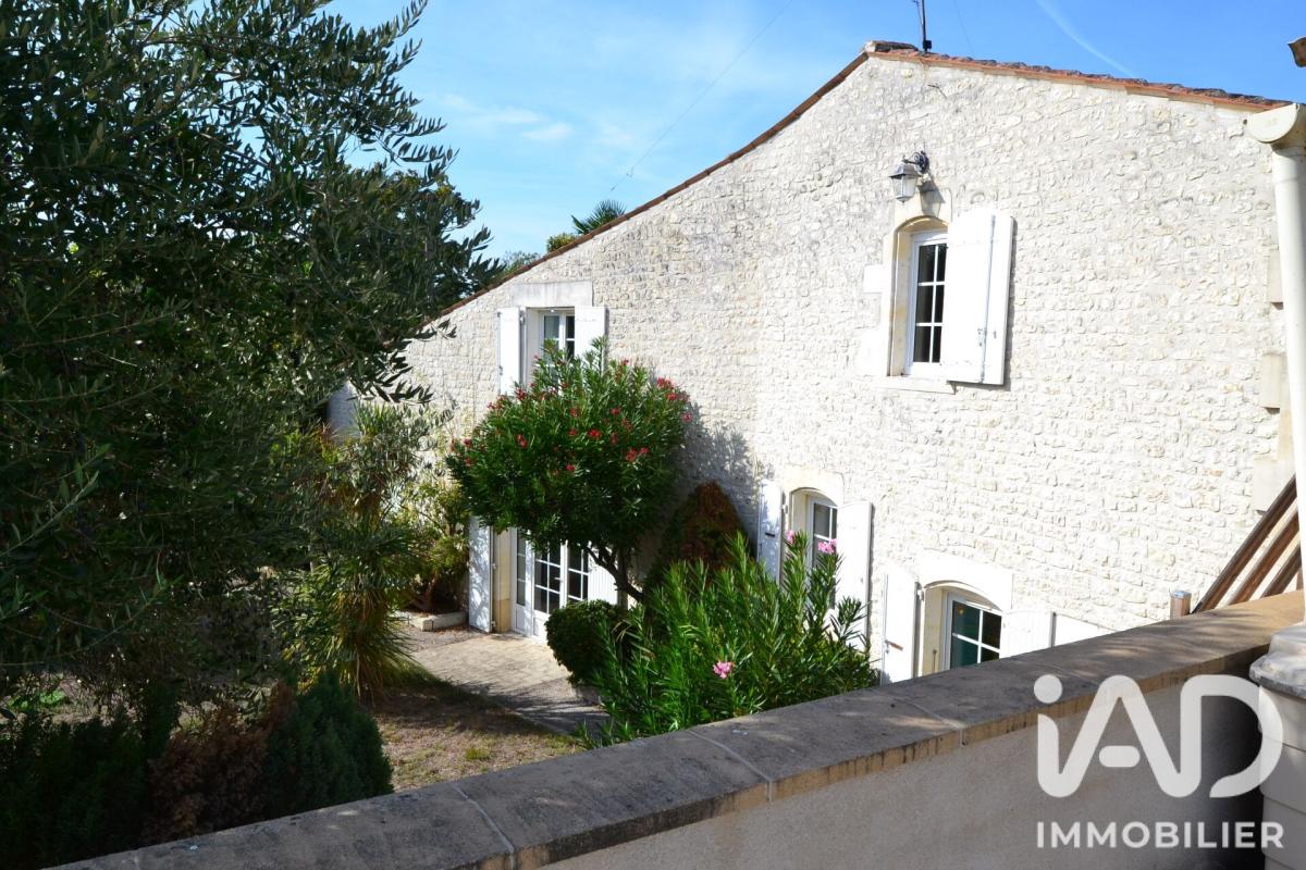 Maison 5 Pièce(s) Salles-d'Angles - Photo 2