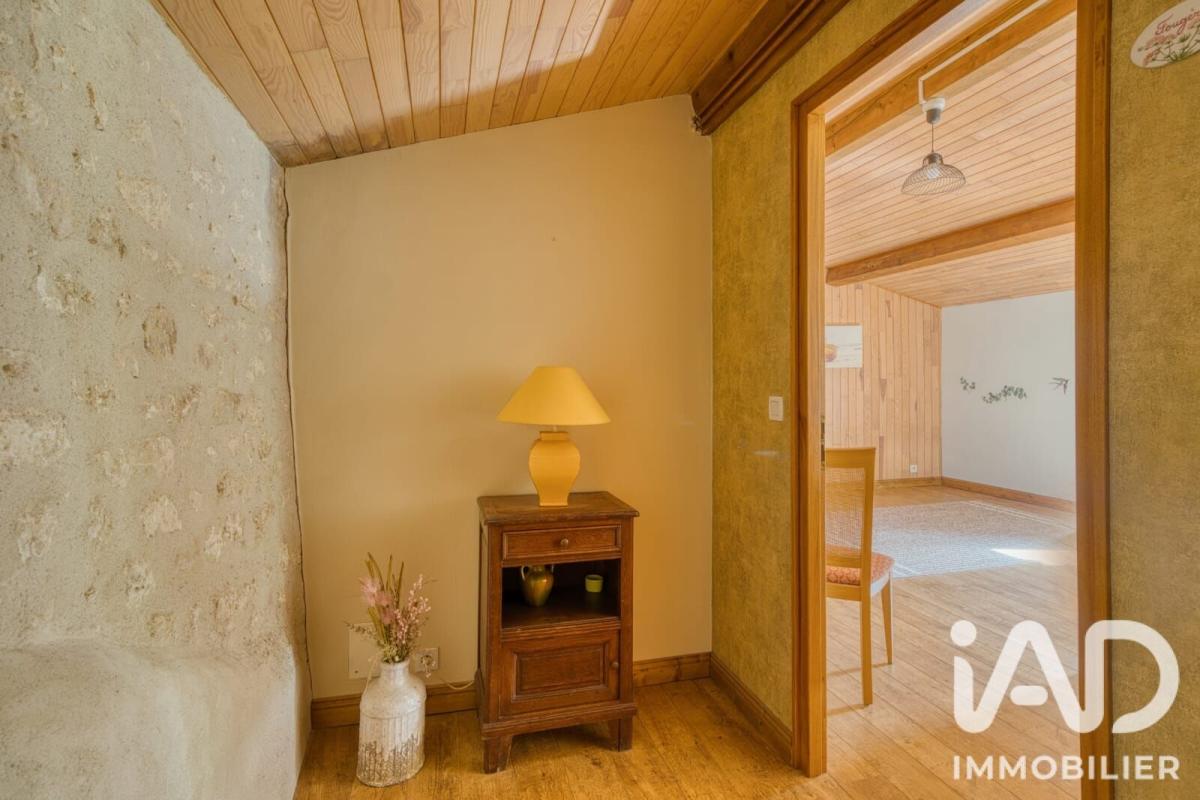 Maison 10 Pièce(s) Saint-Romain-de-Benet - Photo 10