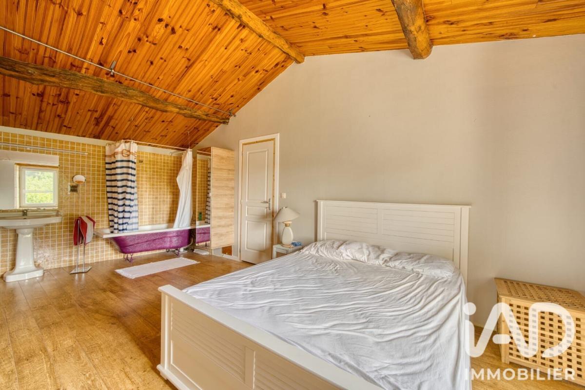Maison 10 Pièce(s) Saint-Romain-de-Benet - Photo 15
