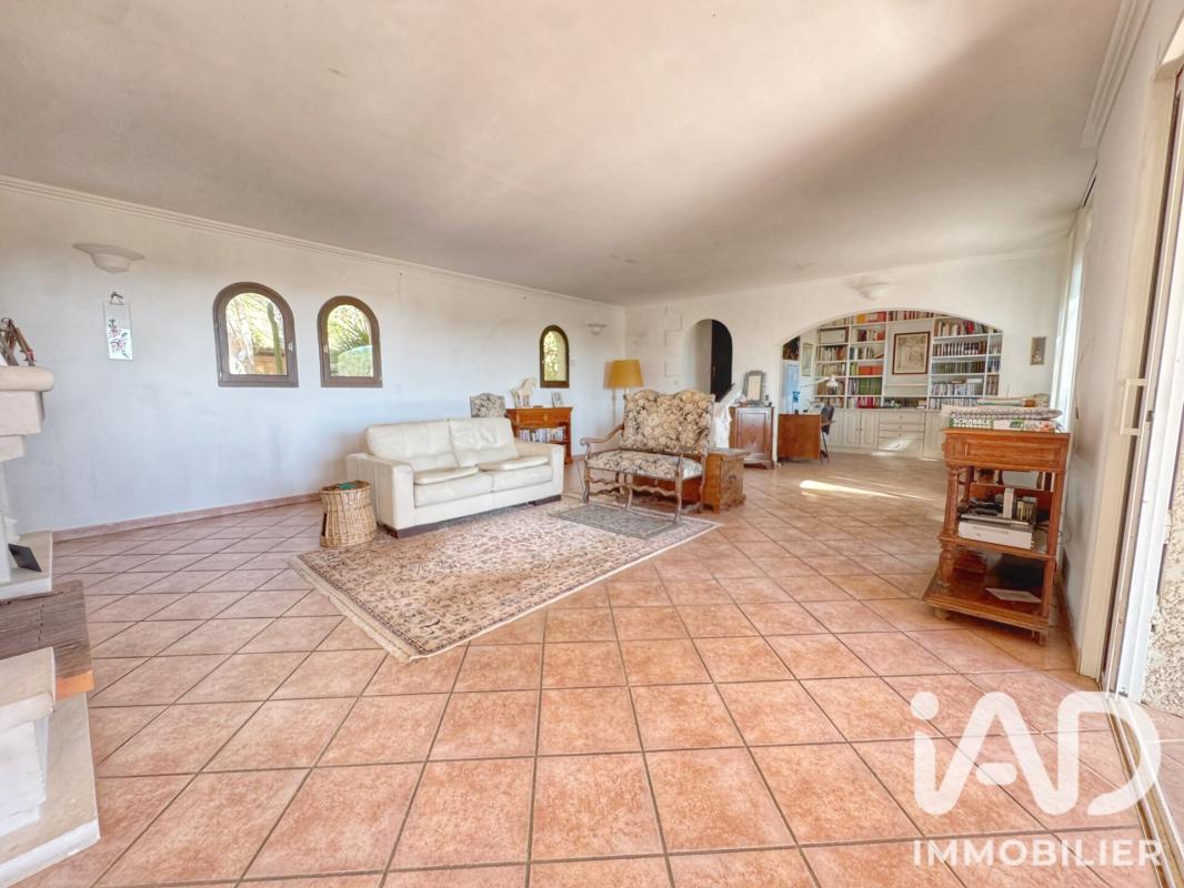 Maison 7 Pièce(s) Saint-Cyr-sur-Mer - Photo 3