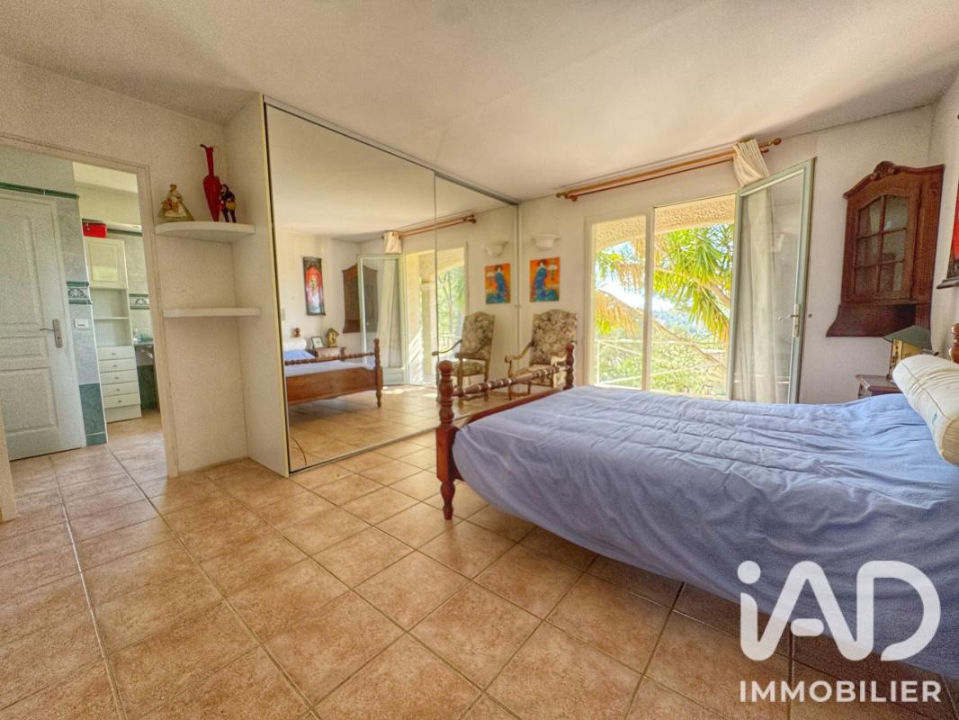 Maison 7 Pièce(s) Saint-Cyr-sur-Mer - Photo 8