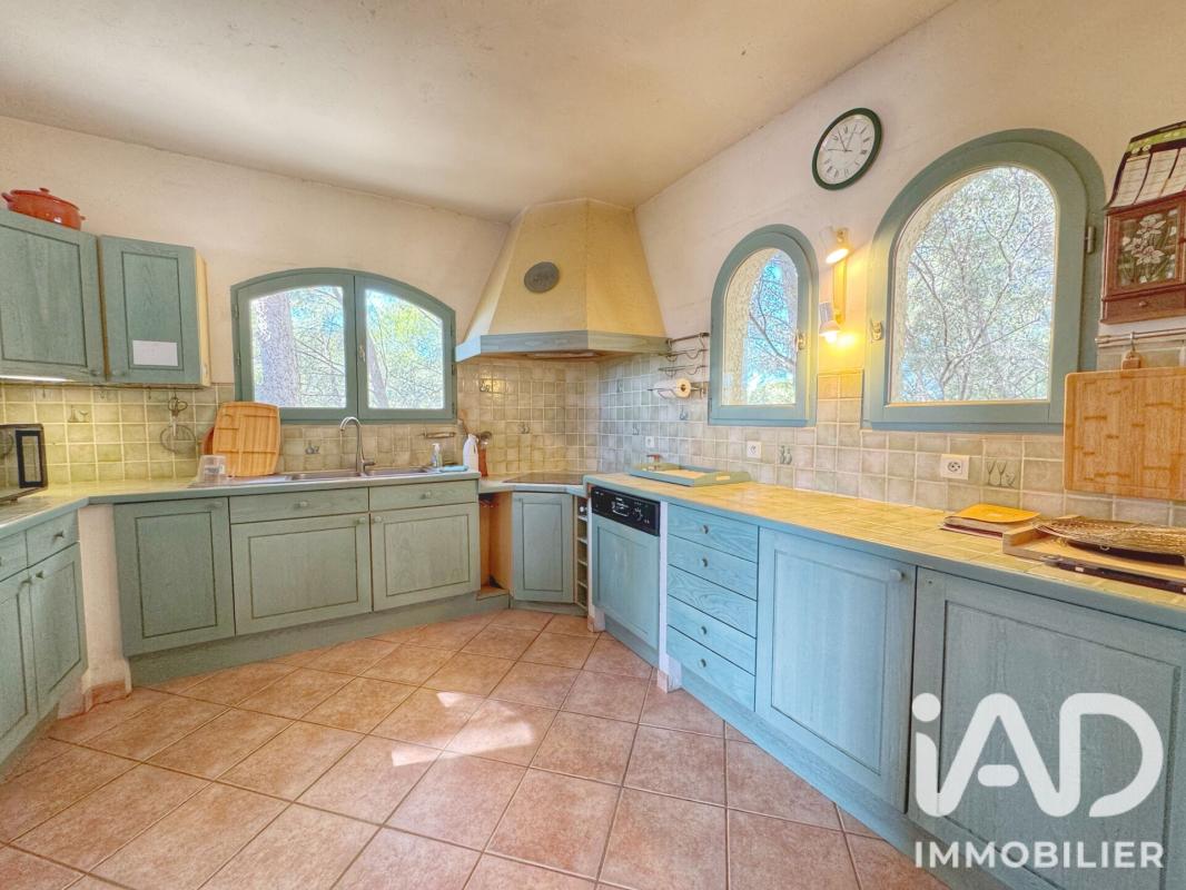 Maison 7 Pièce(s) Saint-Cyr-sur-Mer - Photo 12