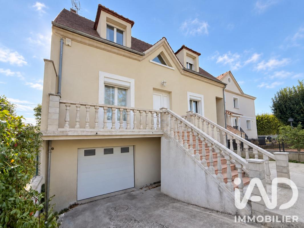 Maison 7 Pièce(s) Soisy-sur-Seine