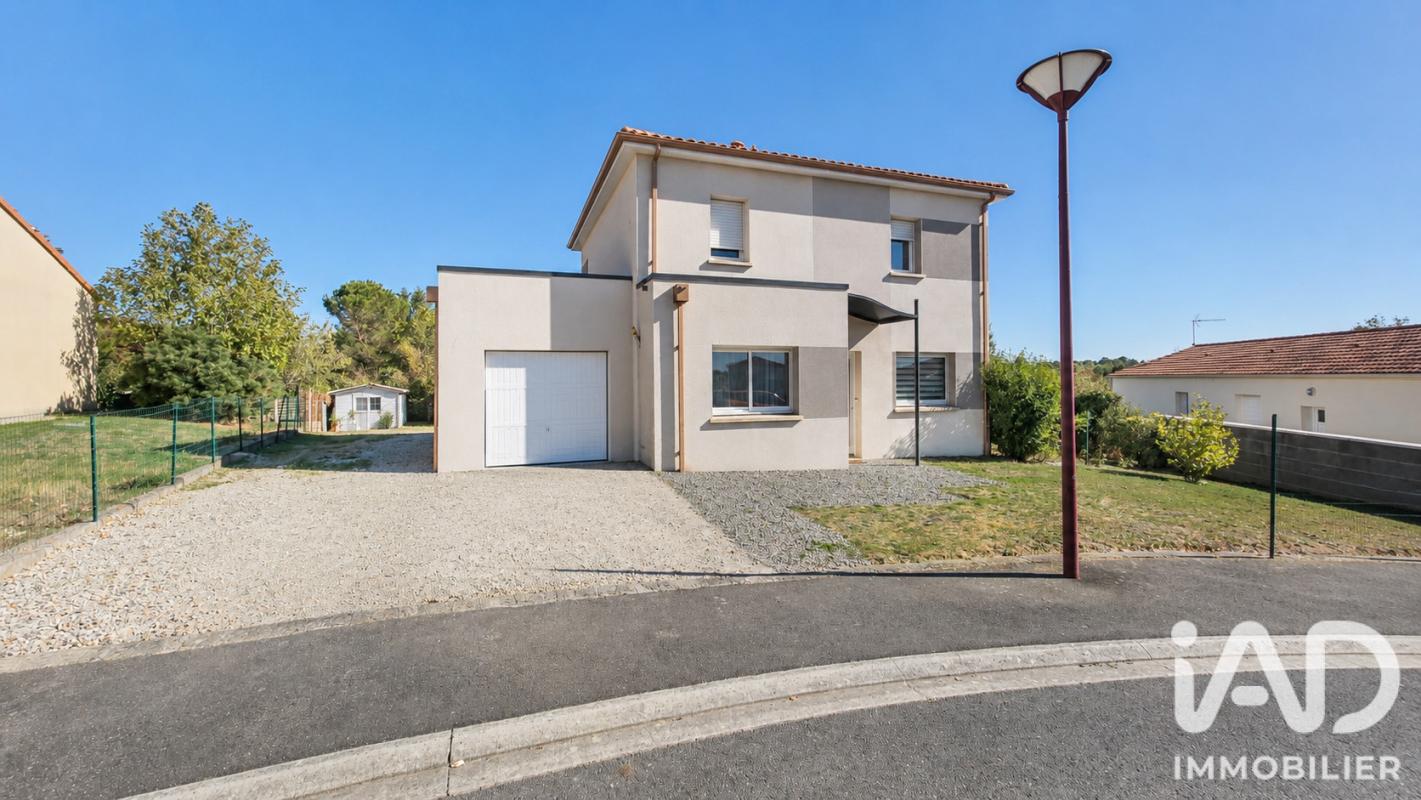 Maison 4 Pièce(s) Montrevault-sur-Èvre - Photo 2