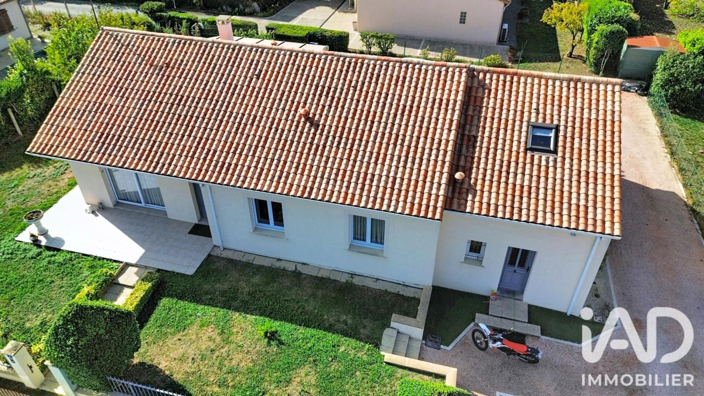 Maison 6 Pièce(s) Neuville-de-Poitou