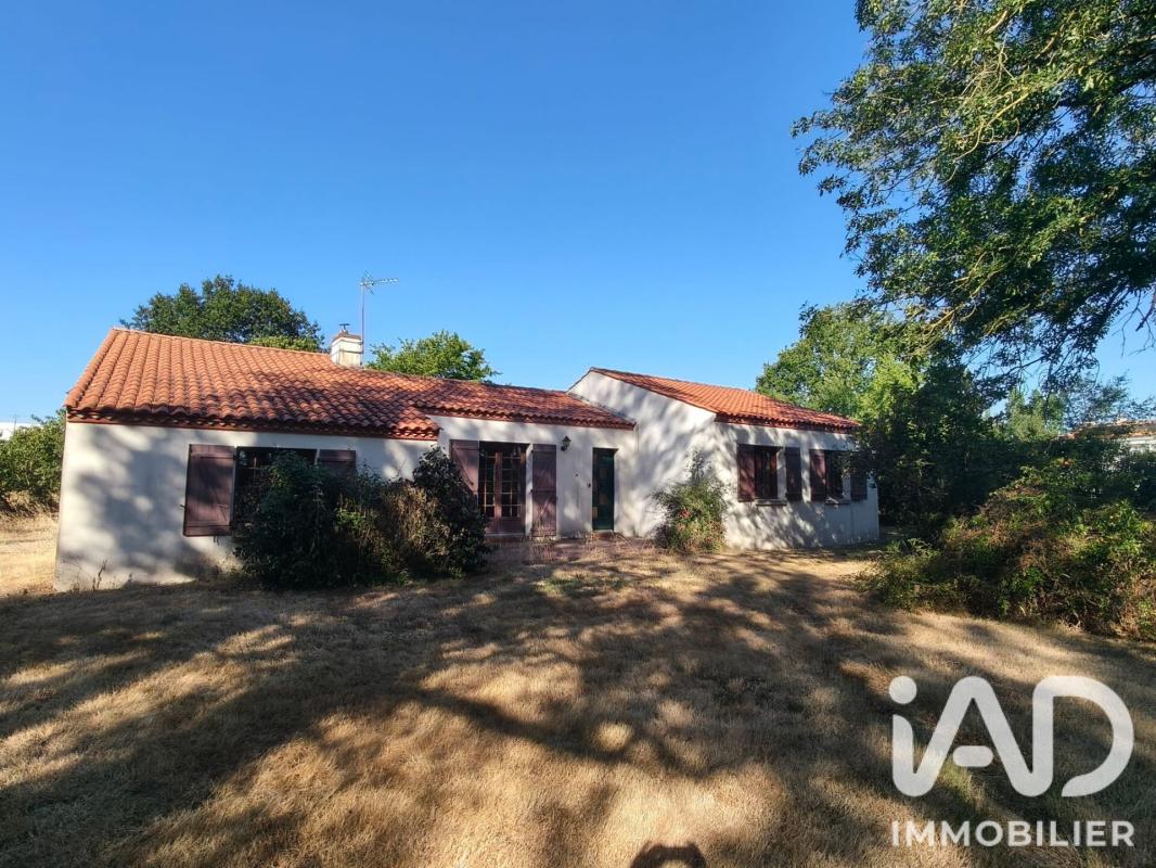 Maison 5 Pièce(s) Montréverd