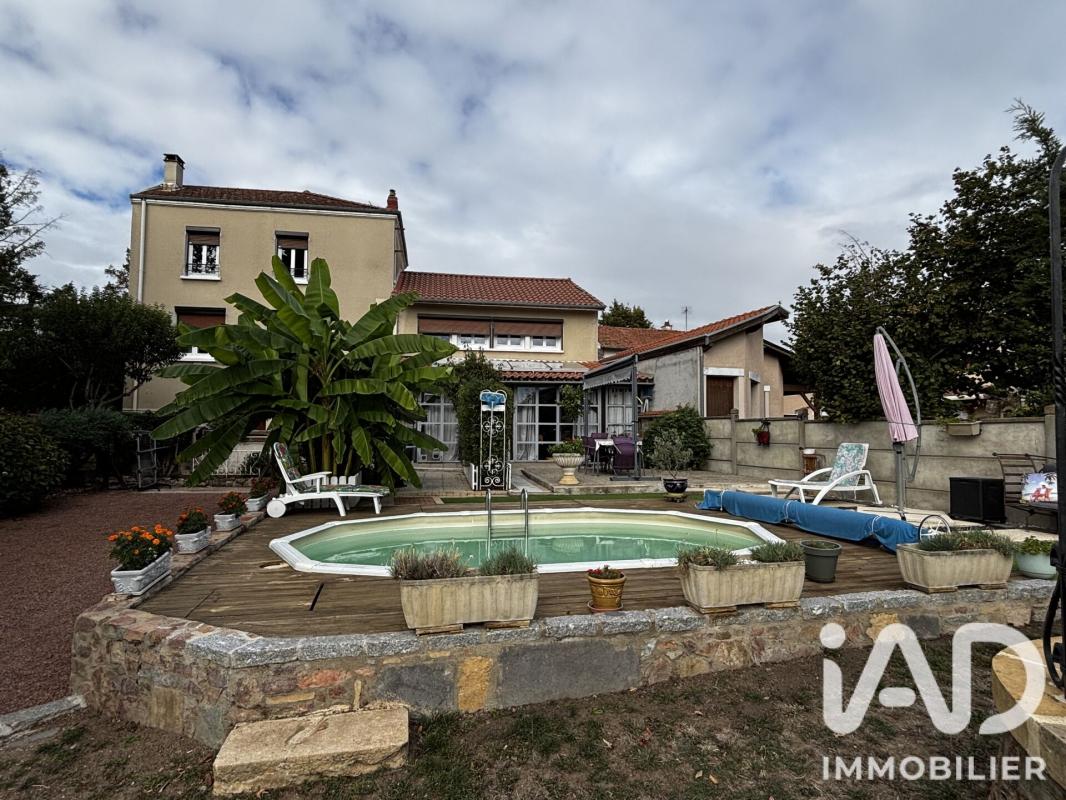 Maison de village 5 Pièce(s) Villerest