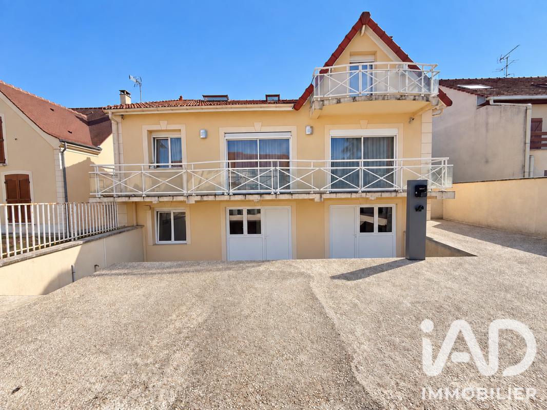 Maison 9 Pièce(s) Corbeil-Essonnes - Photo 1