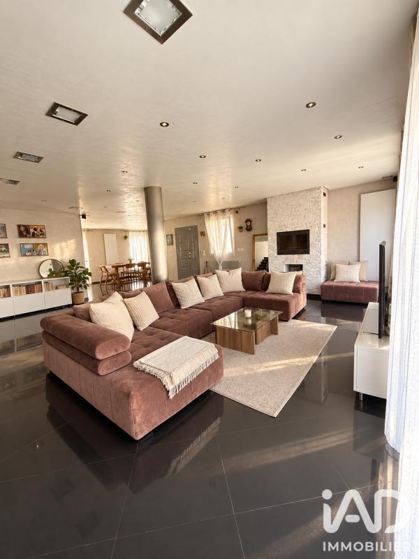 Maison 9 Pièce(s) Corbeil-Essonnes - Photo 2
