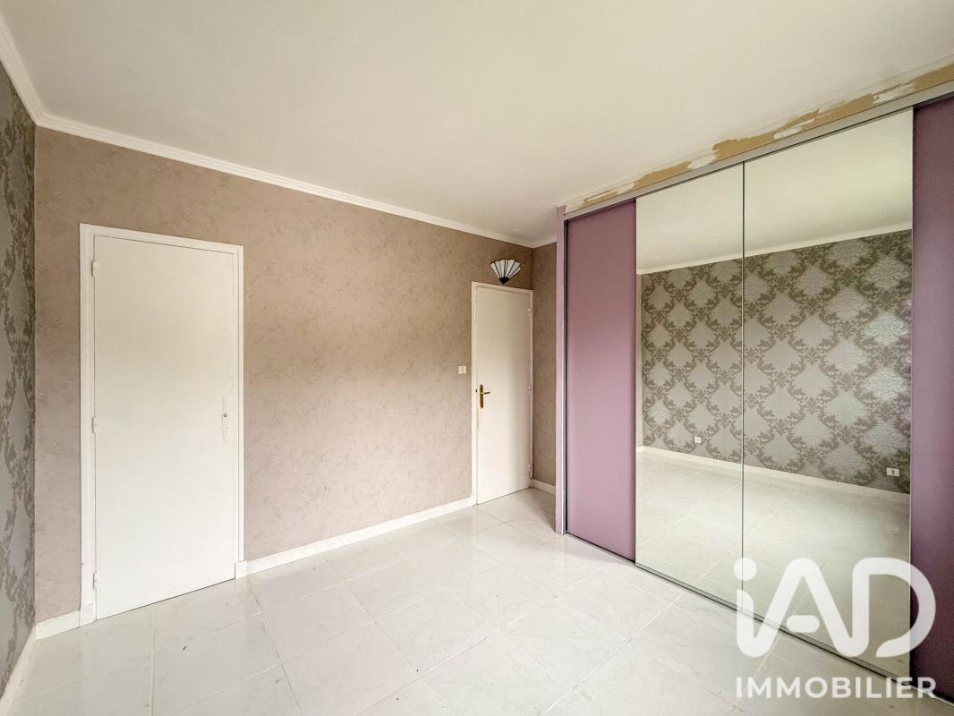 Maison 3 Pièce(s) Saint-Pantaléon-de-Larche - Photo 7