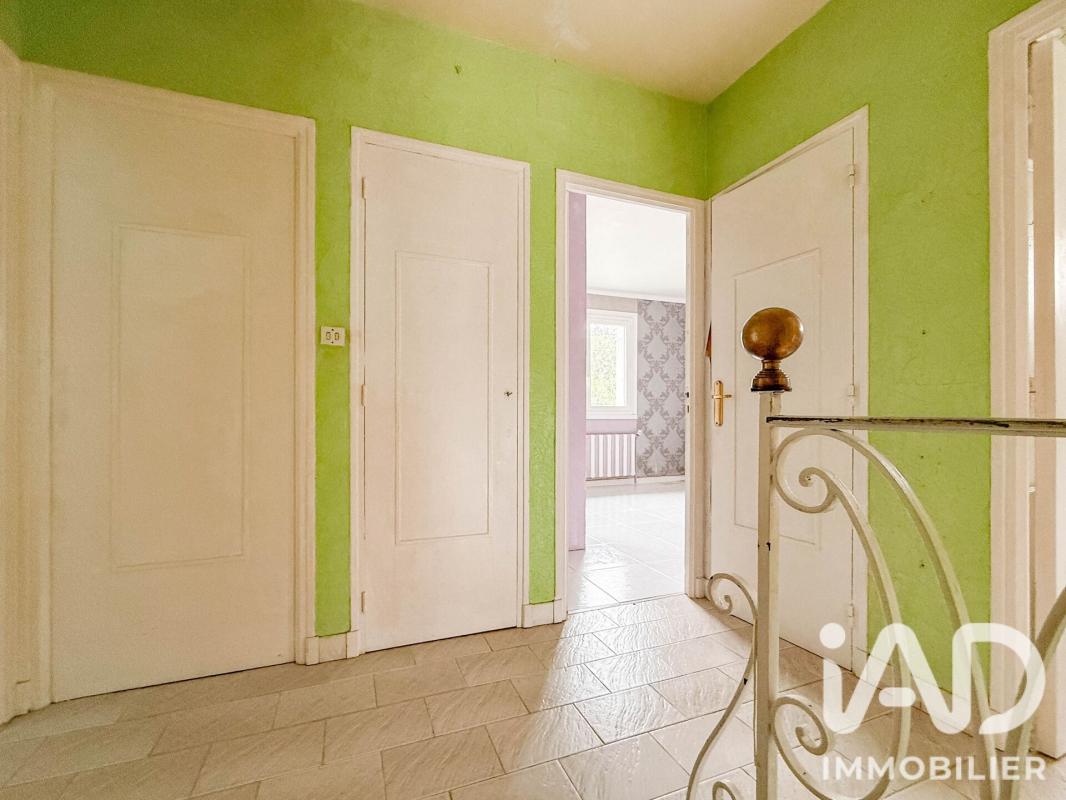 Maison 3 Pièce(s) Saint-Pantaléon-de-Larche - Photo 11