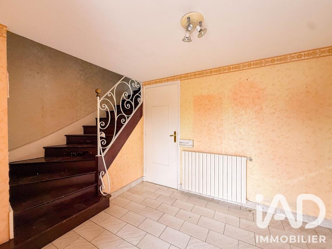 Maison 3 Pièce(s) Saint-Pantaléon-de-Larche - Photo 12