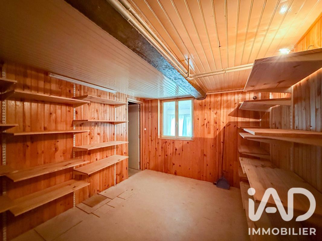 Maison 3 Pièce(s) Saint-Pantaléon-de-Larche - Photo 13