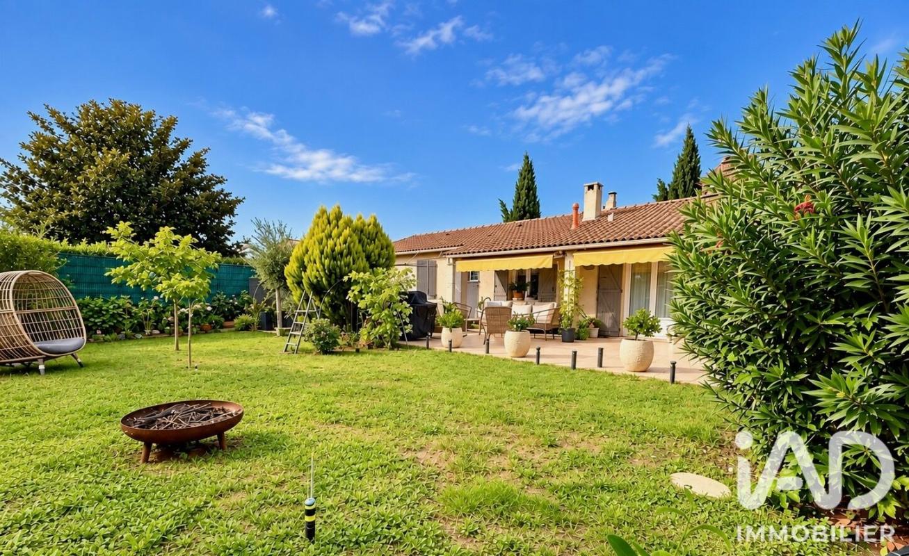 Maison 5 Pièce(s) Orange