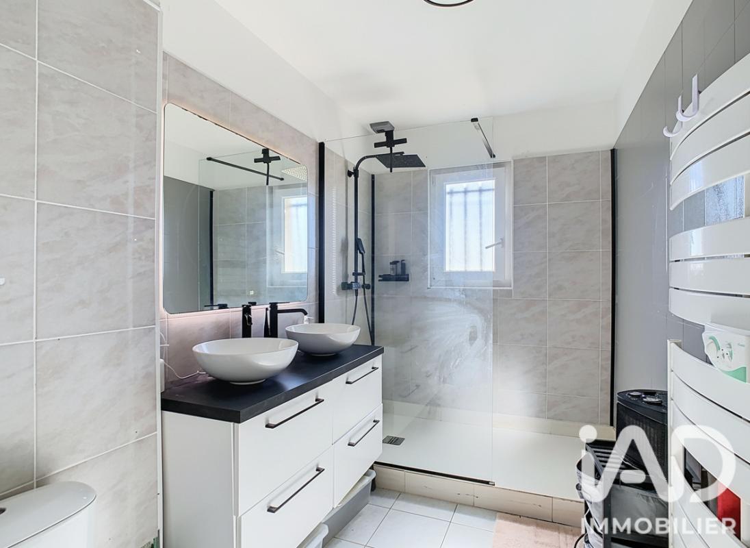 Maison 4 Pièce(s) Étoges - Photo 11