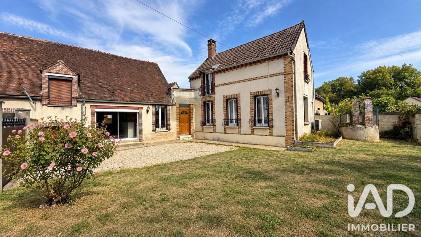Maison de village 4 Pièce(s) Étigny