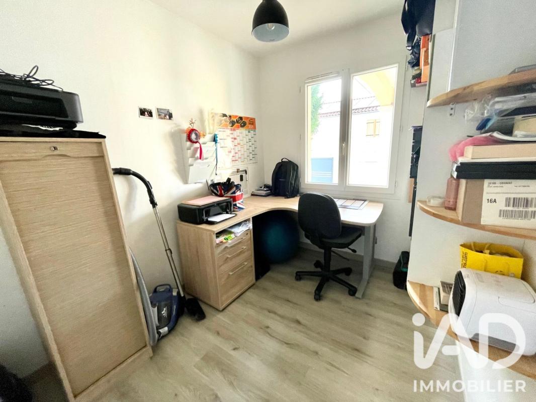 Maison 5 Pièce(s) Roullet-Saint-Estèphe - Photo 6