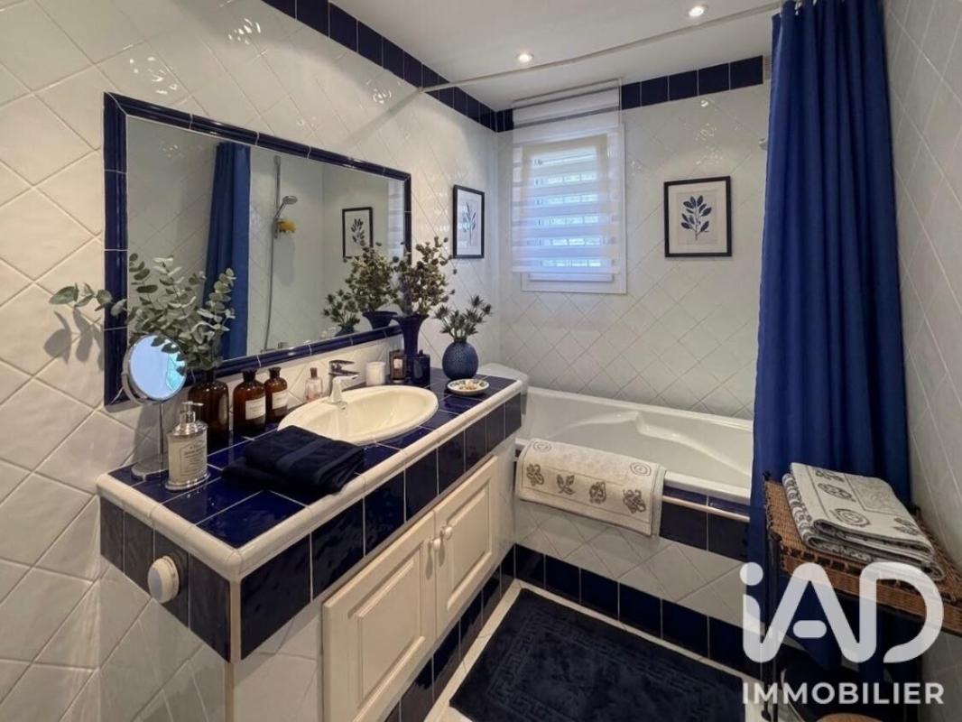 Maison 7 Pièce(s) Roquebrune-sur-Argens - Photo 12
