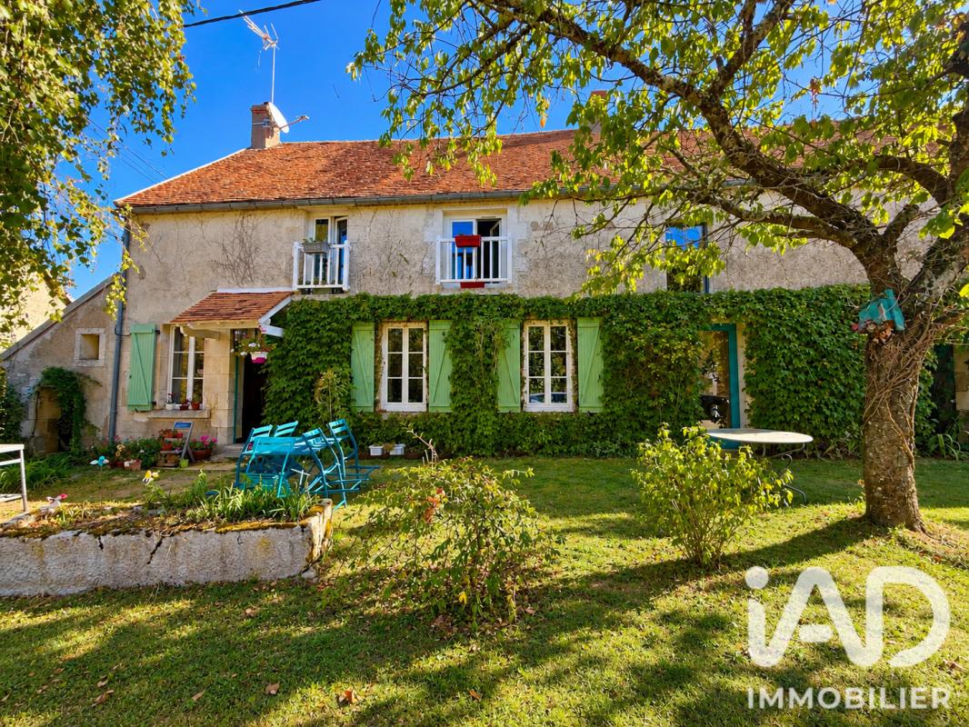Maison longère 6 Pièce(s) Cosne-Cours-sur-Loire
