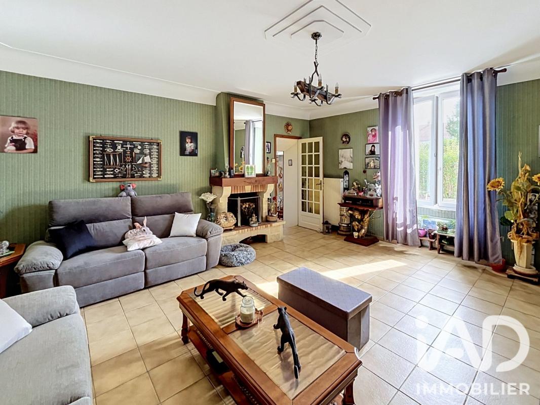 Maison 8 Pièce(s) Saint-Gervais-les-Trois-Clochers - Photo 3