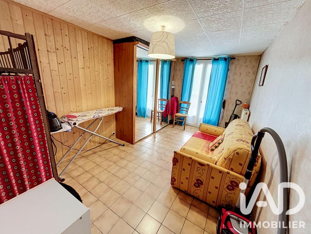 Maison 8 Pièce(s) Saint-Gervais-les-Trois-Clochers - Photo 12