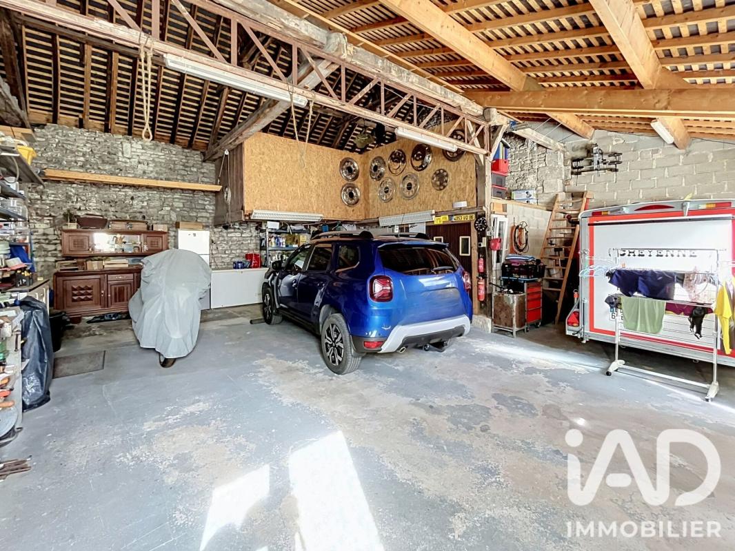Maison 8 Pièce(s) Saint-Gervais-les-Trois-Clochers - Photo 15