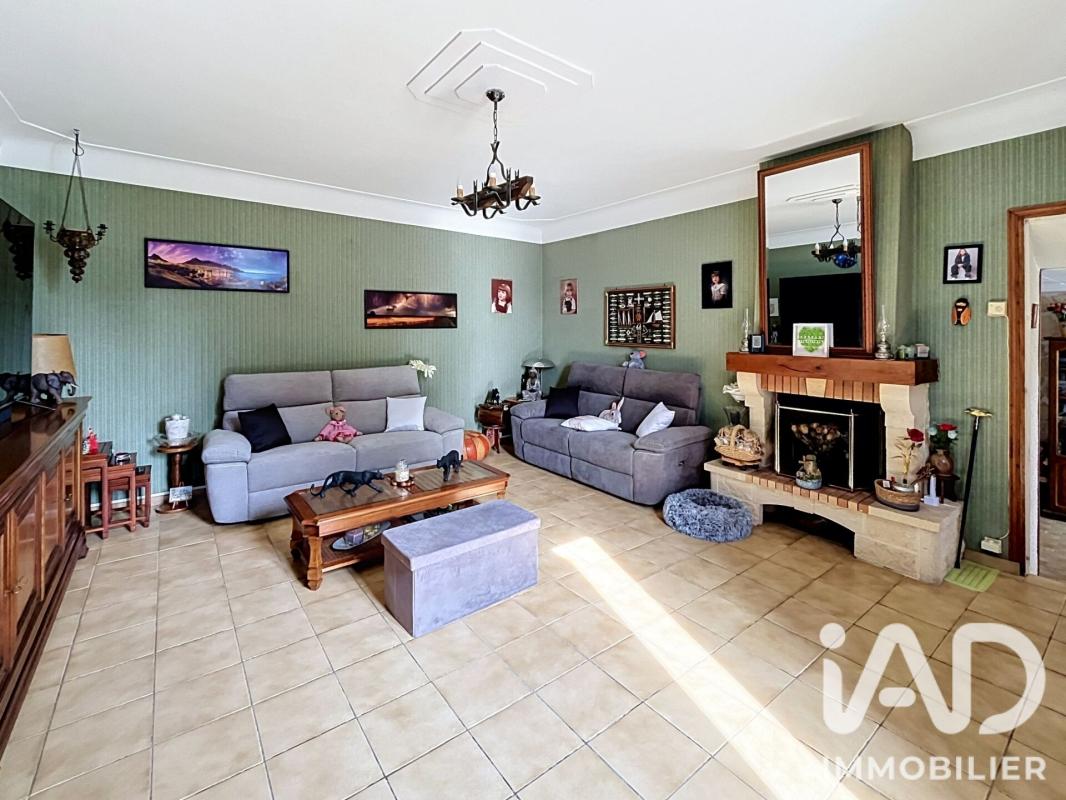 Maison 8 Pièce(s) Saint-Gervais-les-Trois-Clochers - Photo 17
