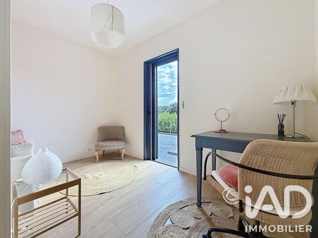 Maison 7 Pièce(s) Six-Fours-les-Plages - Photo 12