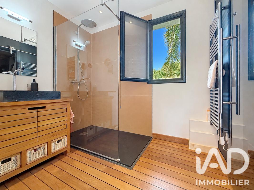 Maison 7 Pièce(s) Six-Fours-les-Plages - Photo 14