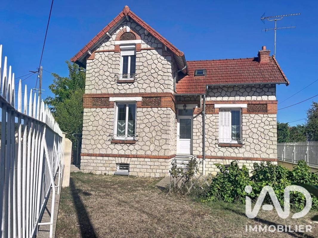 Maison 5 Pièce(s) Amilly