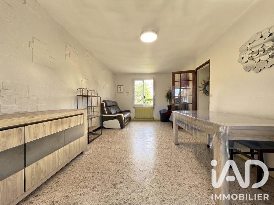 Maison 4 Pièce(s) Puiseaux - Photo 2