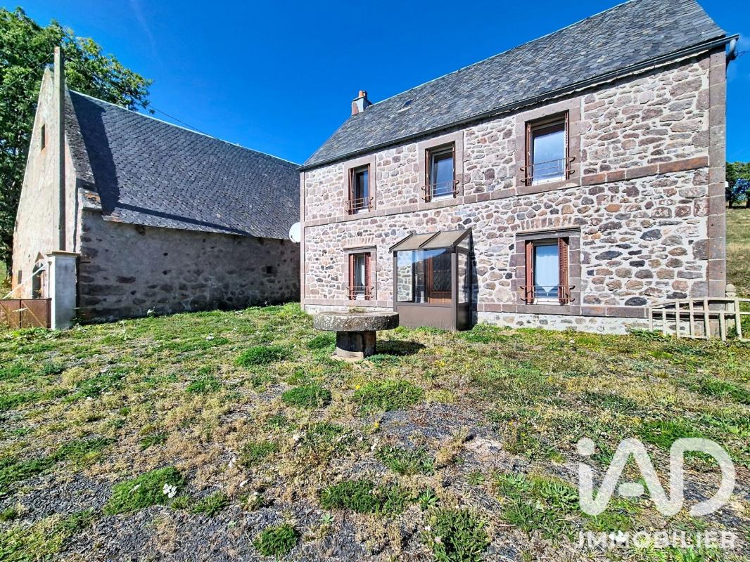 Maison 4 Pièce(s) Besse-et-Saint-Anastaise - Photo 1