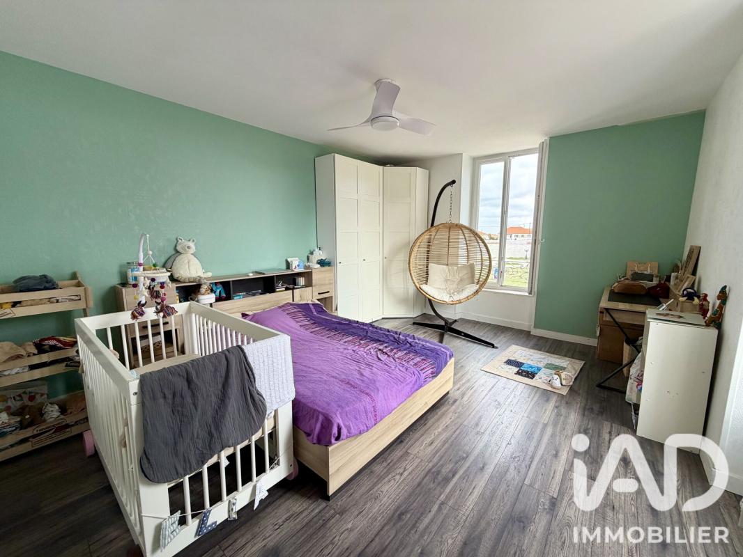 Maison 8 Pièce(s) Parthenay - Photo 12