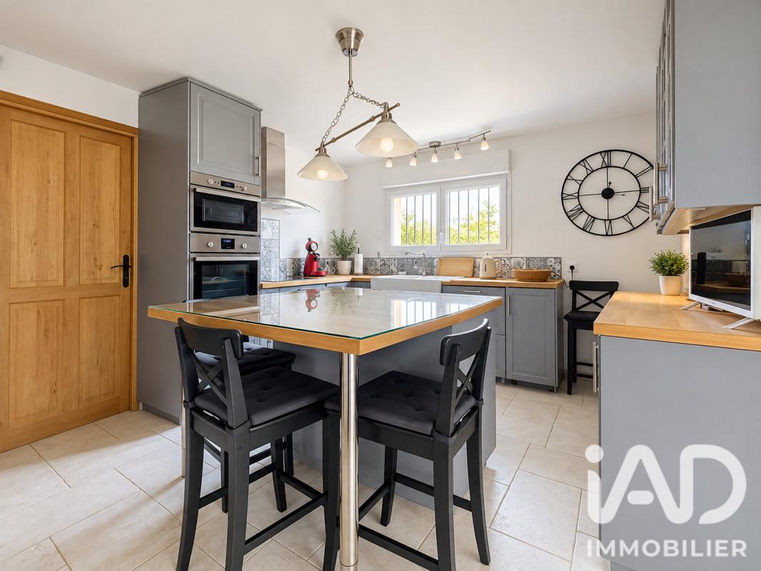 Maison 8 Pièce(s) Saint-Jean-de-Maruéjols-et-Avéjan - Photo 8