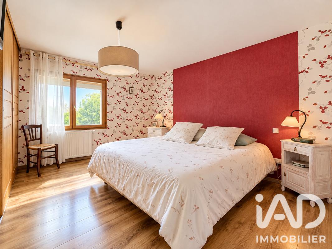 Maison 8 Pièce(s) Saint-Jean-de-Maruéjols-et-Avéjan - Photo 17