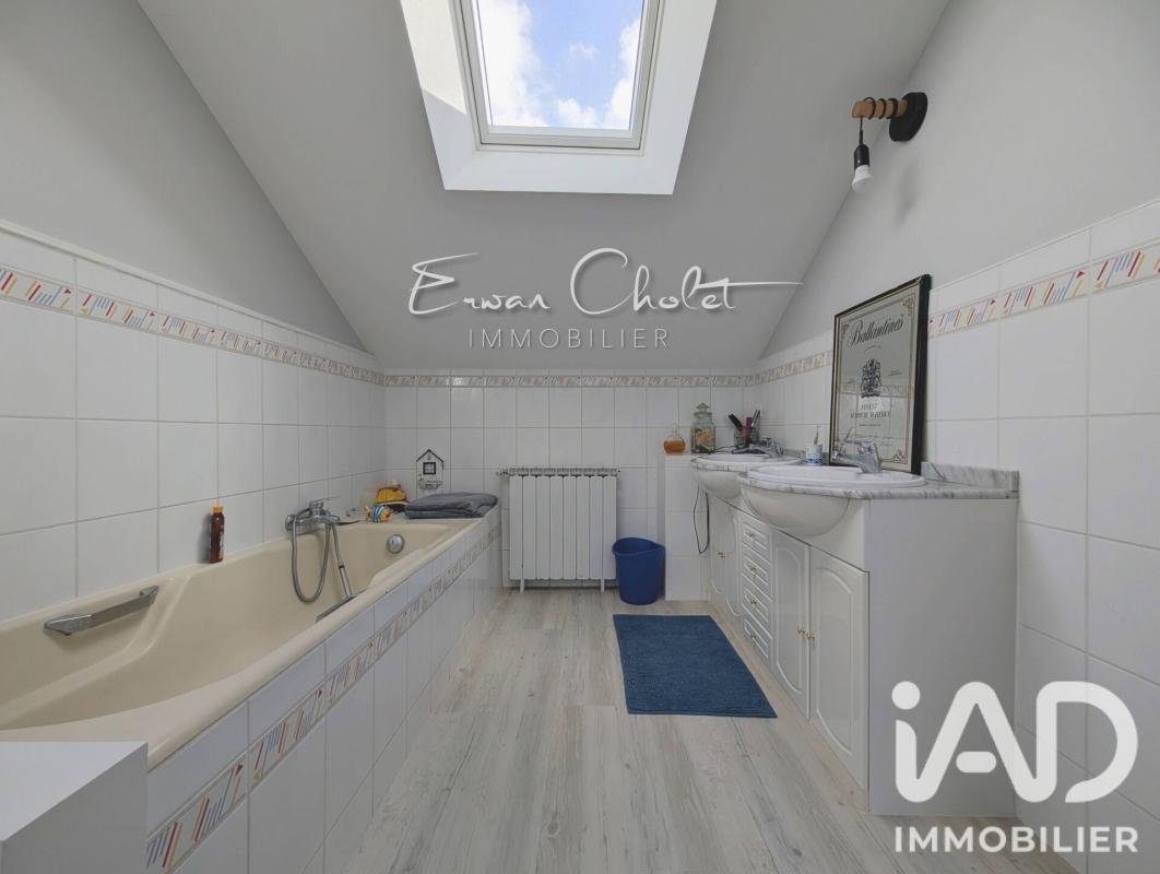 Maison 7 Pièce(s) Saint-Étienne-de-Montluc - Photo 15