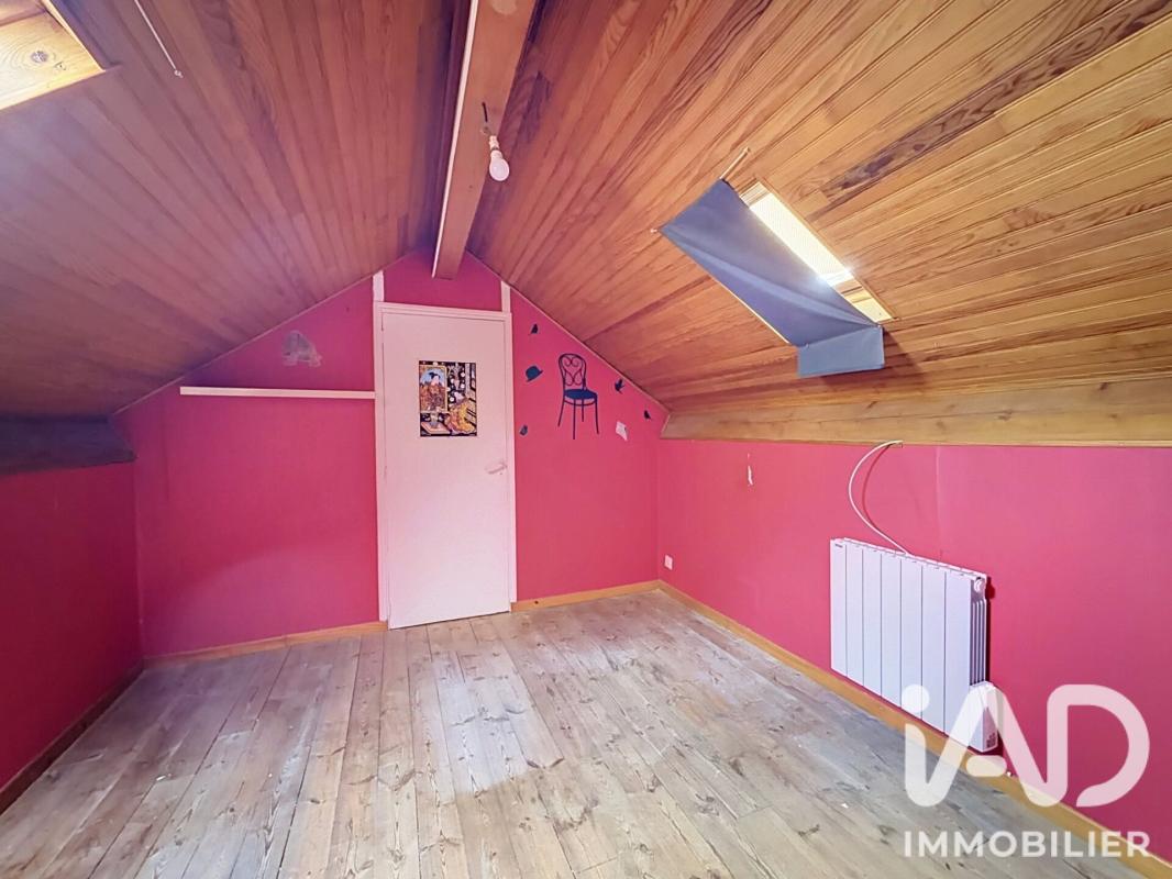 Maison 6 Pièce(s) Saint-Chély-d'Apcher - Photo 12