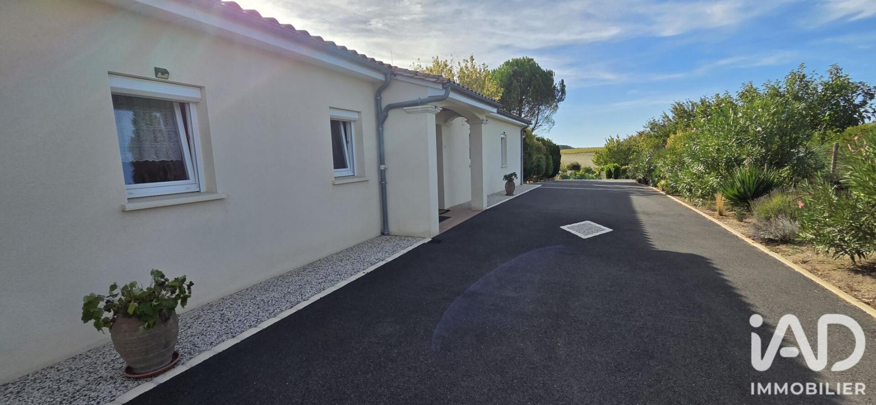 Maison 5 Pièce(s) Saint-Maigrin - Photo 23