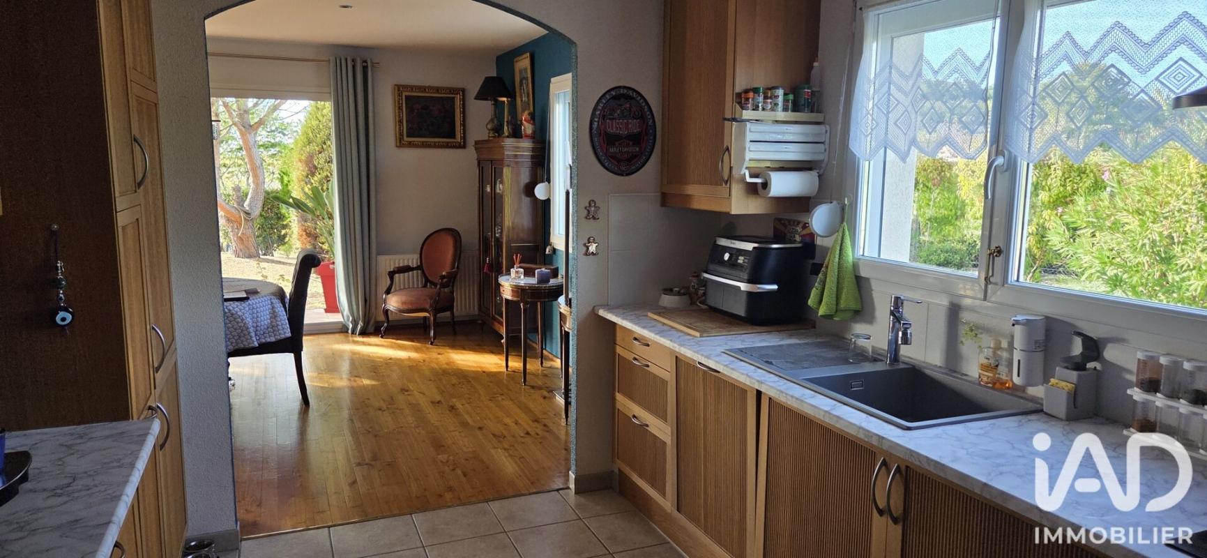 Maison 5 Pièce(s) Saint-Maigrin - Photo 4