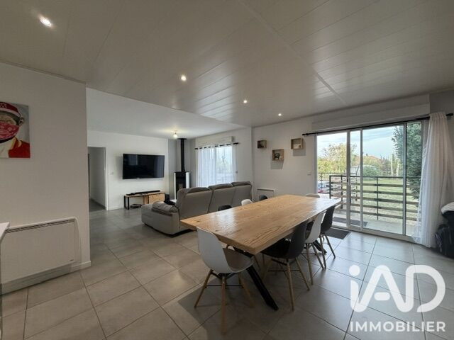 Maison 5 Pièce(s) Saint-Varent - Photo 3