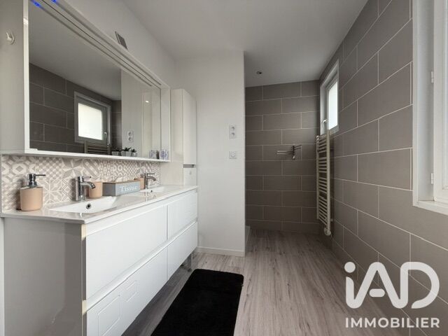 Maison 5 Pièce(s) Saint-Varent - Photo 5