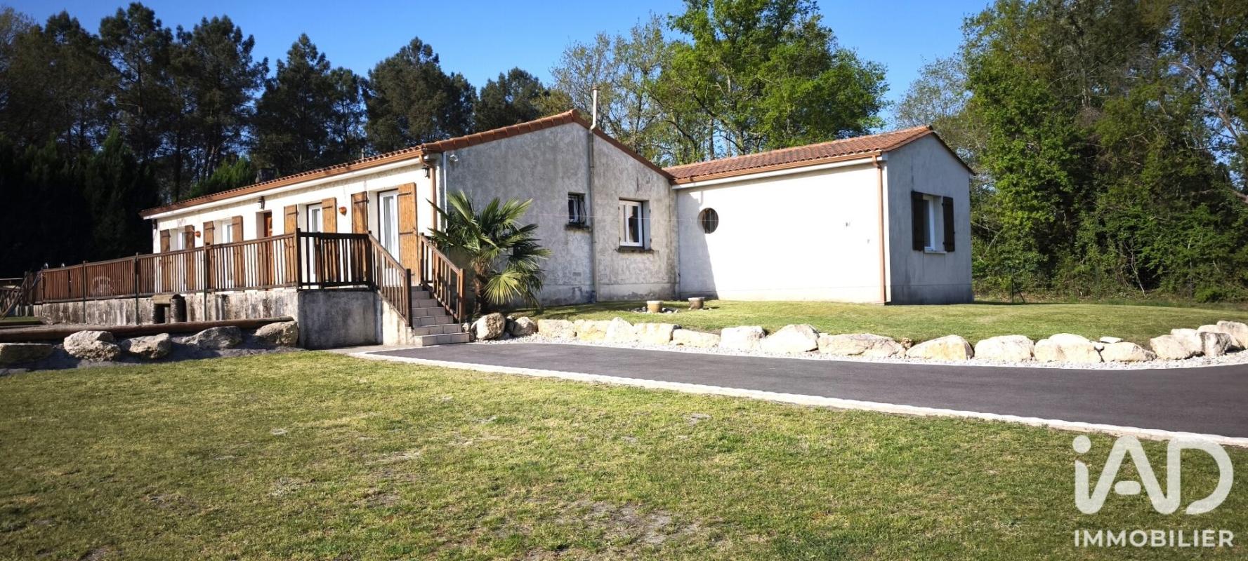 Maison 6 Pièce(s) Clérac